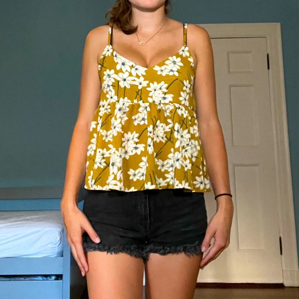 yellow baby doll top with white flowers